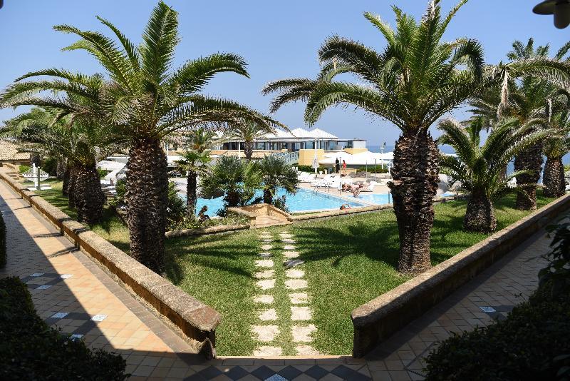 Th Brucoli - Venus Sea Garden Hotel Екстериор снимка